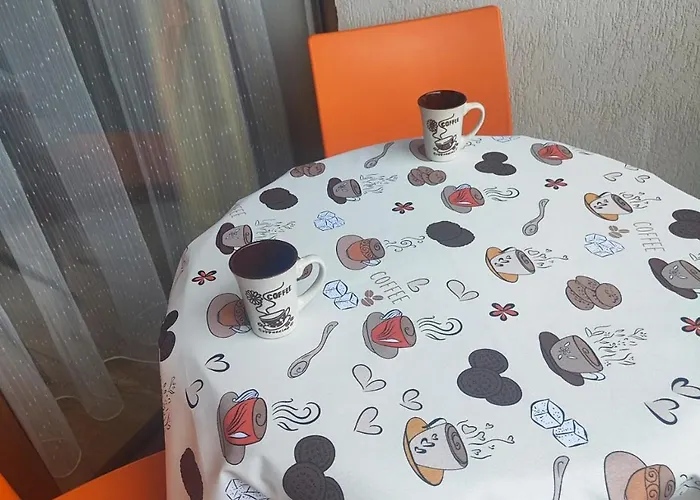 Jacky's - в влас アパート *