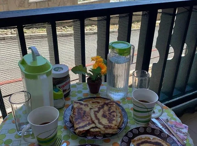 Jacky's - в влас アパート