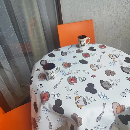 Jacky's - в влас דירה *